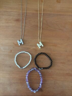 M JEWELRY SET OF 5